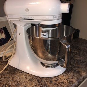 Kitchen aid mixer